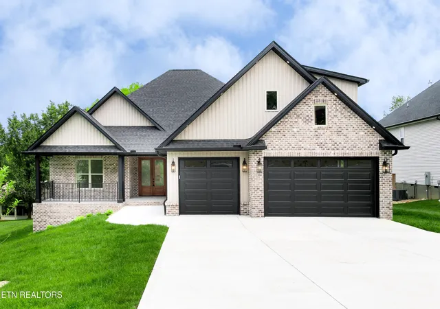 Photo 1 of Single family home for sale at 269 Ootsima Way, Loudon, TN 37774 | MLS# 3544525 | Listing updated on 2026-09-30