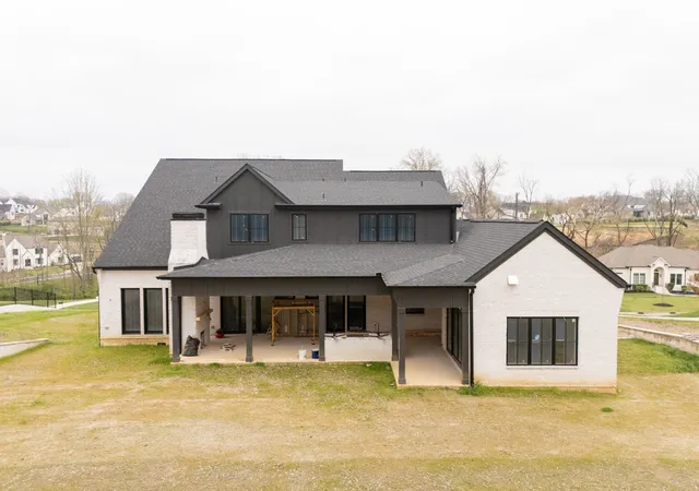 Photo 3 of Single family home for sale at 1586 Eastwood Dr, Brentwood, TN 37027 | MLS# 3172828 | Listing updated on 2026-09-17