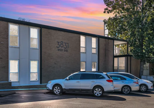 Photo 1 of Condo for sale at 3831 W End Ave #32, Nashville, TN 37205 | MLS# 3133558 | Listing updated on 2026-09-16