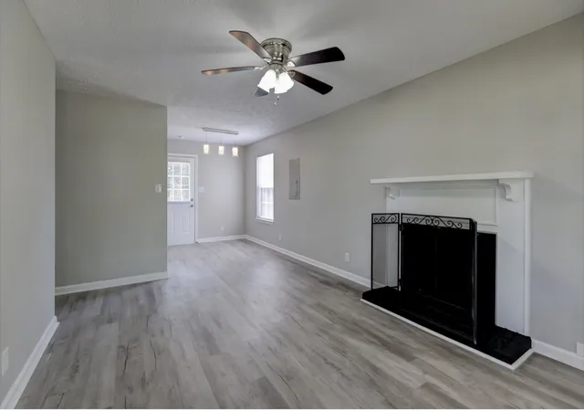 Photo 3 of Single family home for sale at 654 Artic Ave, Oak Grove, KY 42262 | MLS# 3134525 | Listing updated on 2026-10-01