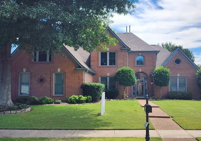 Single family home for sale at 1376 Hunters Ml Trl, Collierville, TN 38017 | MLS# 3136266