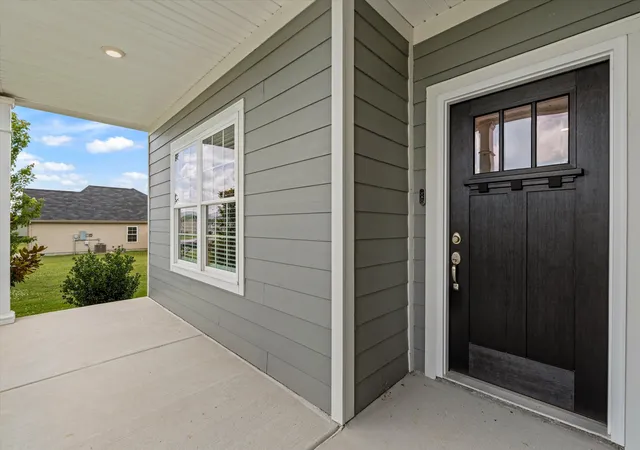 Photo 3 of Single family home for sale at 26 Mimosa Dr, Decherd, TN 37324 | MLS# 3138531 | Listing updated on 2026-09-18