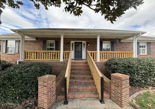 Photo 3 of Single family home for sale at 1739 Collins Holw Rd, Lewisburg, TN 37091 | MLS# 3143265 | Listing updated on 2026-09-21