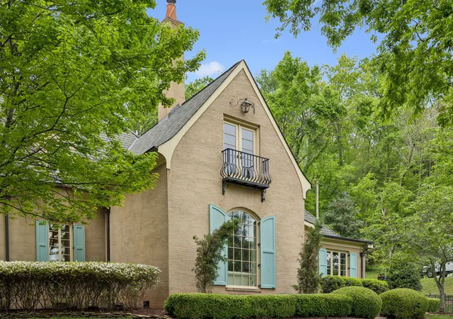 Photo 3 of Mansion for sale at 2127 Chickering, Nashville, TN 37215 | MLS# 3247224 | Listing updated on 2026-09-16