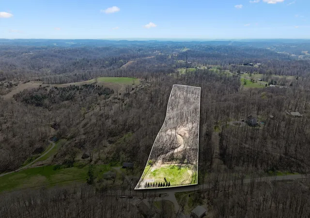 Photo 2 of Land for sale at 3819 Bear Crk Rd, Thompsons Station, TN 37179 | MLS# 3156048 | Listing updated on 2026-10-21