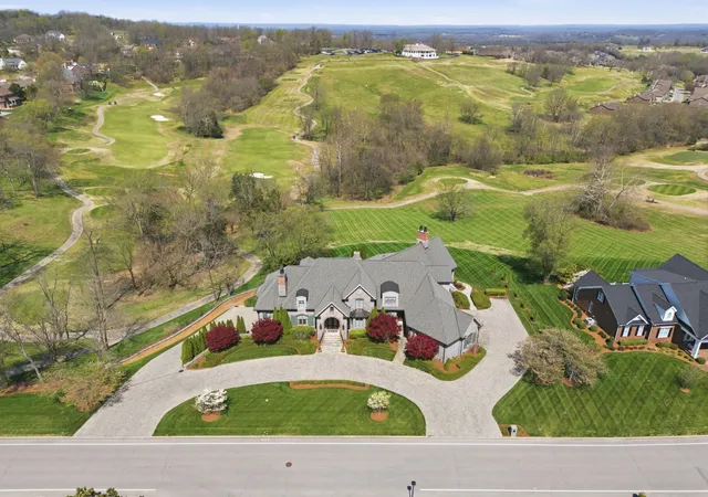 Photo 1 of Mansion for sale at 517 Ridgecrest Ln, Lebanon, TN 37087 | MLS# 3169407 | Listing updated on 2026-09-17