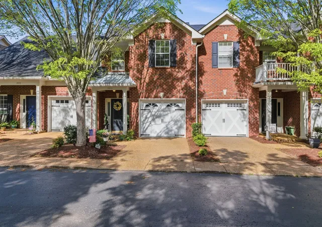 Photo 2 of Townhouse for sale at 1831 Brentwood Pointe, Franklin, TN 37067 | MLS# 3170561 | Listing updated on 2026-09-17