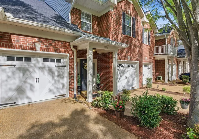 Photo 3 of Townhouse for sale at 1831 Brentwood Pointe, Franklin, TN 37067 | MLS# 3170561 | Listing updated on 2026-09-17