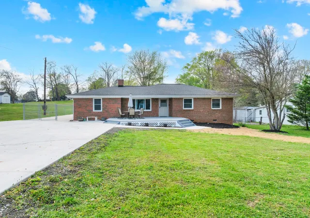 Photo 4 of Single family home for sale at 115 Franklin St, Mc Minnville, TN 37110 | MLS# 3169282 | Listing updated on 2026-09-16