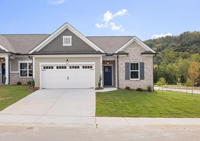 Townhouse for sale at 1611 Whisper Winds Ln, Ooltewah, TN 37363 | MLS# 3258674