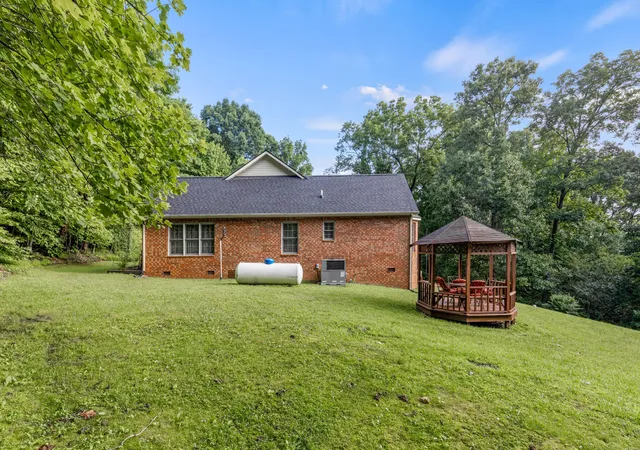 Photo 2 of Single family home for sale at 3850 Stagecoach Rd, Sewanee, TN 37375 | MLS# 3177704 | Listing updated on 2026-09-18