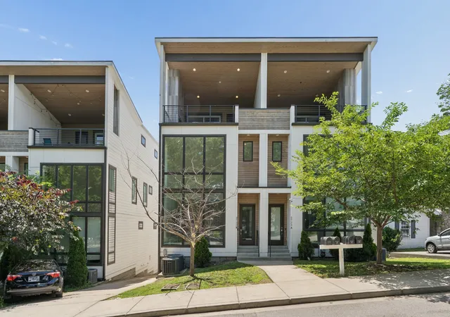 Photo 1 of Townhouse for sale at 2723 Westwood Dr #B, Nashville, TN 37204 | MLS# 3180098 | Listing updated on 2026-09-16