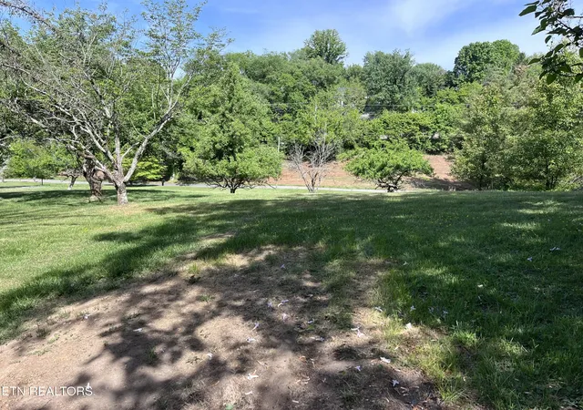 Photo 2 of Land for sale at 2051 Mountain View Ave, Kingsport, TN 37664 | MLS# 3593063 | Listing updated on 2026-09-16