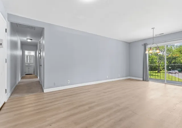 Photo 2 of Condo for sale at 613 Hillsboro Rd #B21, Franklin, TN 37064 | MLS# 3232623 | Listing updated on 2026-09-16