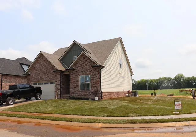 Photo 2 of Single family home for sale at 201 Harvest Moon Dr, Clarksville, TN 37043 | MLS# 3186109 | Listing updated on 2026-09-21