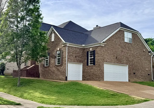 Photo 3 of Single family home for sale at 1412 Leeds Dr E, Franklin, TN 37067 | MLS# 3186329 | Listing updated on 2026-09-16