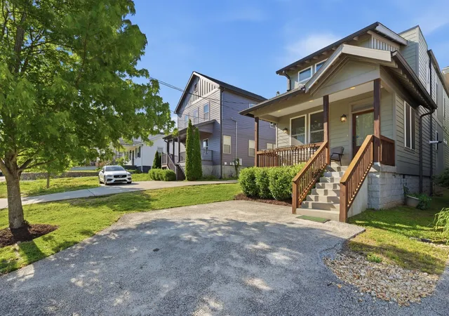Photo 2 of Single family home for sale at 936b Spain Ave, Nashville, TN 37216 | MLS# 3190824 | Listing updated on 2026-09-17