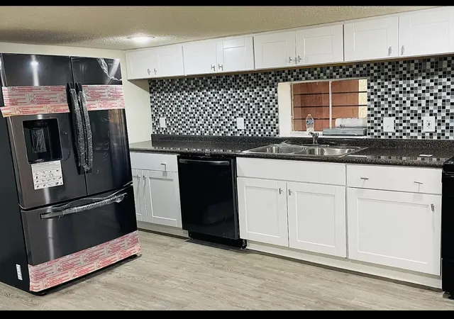 Photo 3 of Single family home for sale at 428 Shelby St, Clarksville, TN 37042 | MLS# 3193084 | Listing updated on 2026-09-16