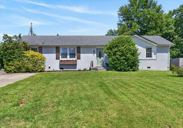 Photo 2 of Single family home for sale at 2706 W Copeland Ct, Clarksville, TN 37042 | MLS# 3193781 | Listing updated on 2026-09-18