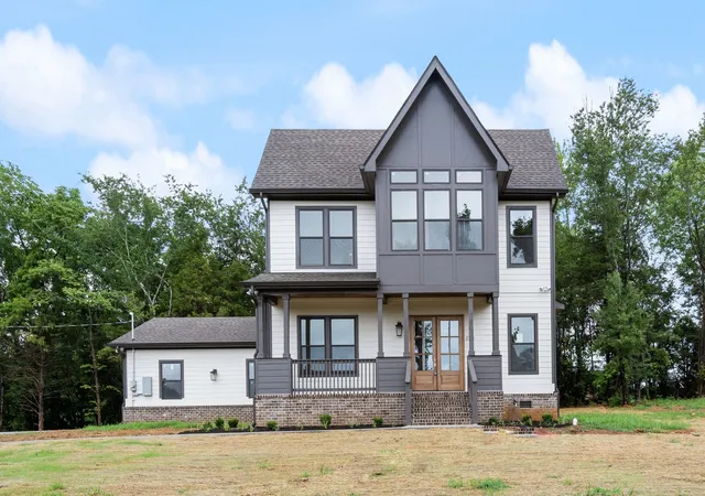 Photo 1 of Single family home for sale at 2731 Cave Springs Rd, Springfield, TN 37172 | MLS# 3214072 | Listing updated on 2026-09-22