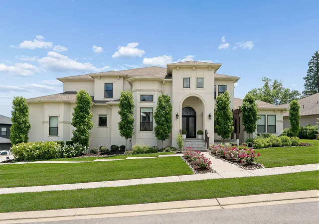 Photo 1 of Mansion for sale at 6004 Lookaway Cir, Franklin, TN 37067 | MLS# 3246131 | Listing updated on 2026-09-16