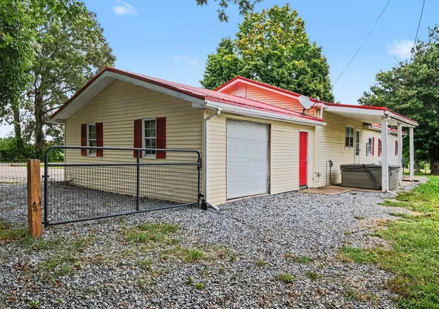 Photo 4 of Manufactured home for sale at 122 Dorris Rd, Portland, TN 37148 | MLS# 3216092 | Listing updated on 2026-09-16