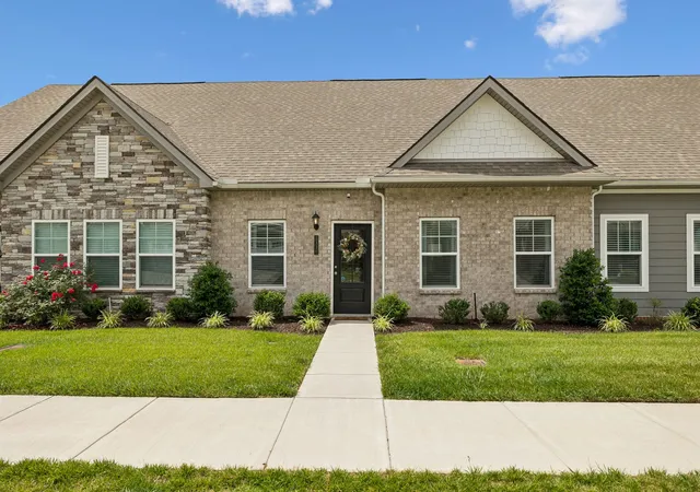 Photo 3 of Single family home for sale at 2330 Laurelstone Dr, Murfreesboro, TN 37130 | MLS# 3220651 | Listing updated on 2026-09-09