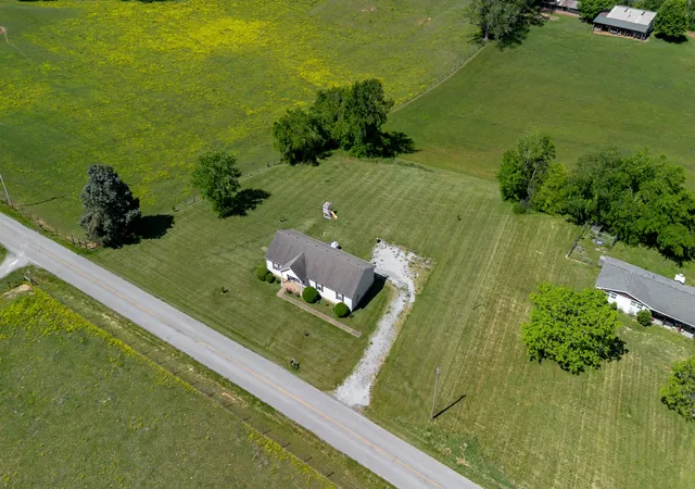 Photo 3 of Single family home for sale at 491 White Rd, Portland, TN 37148 | MLS# 3216185 | Listing updated on 2026-09-08