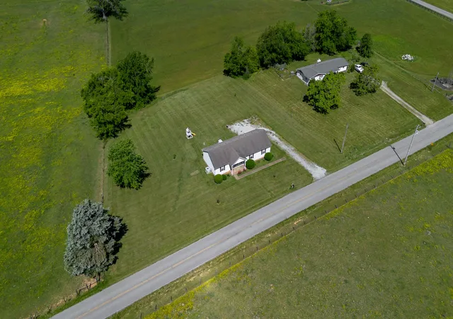 Photo 4 of Single family home for sale at 491 White Rd, Portland, TN 37148 | MLS# 3216185 | Listing updated on 2026-09-08