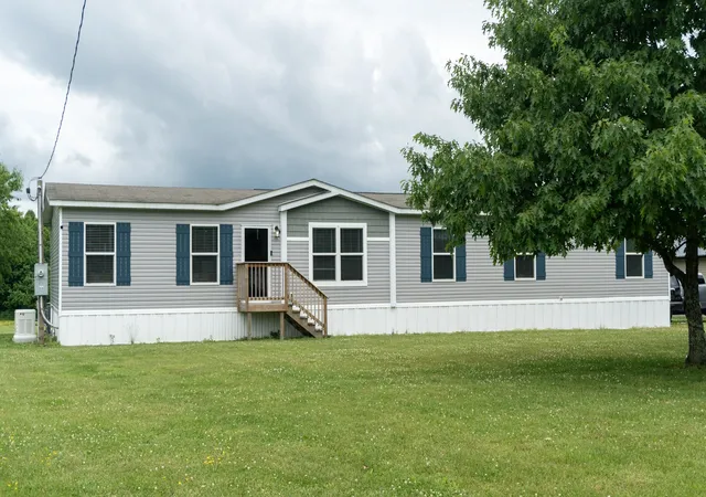 Photo 2 of Manufactured home for sale at 190 Pomona Ct, Crossville, TN 38571 | MLS# 3220197 | Listing updated on 2026-09-17