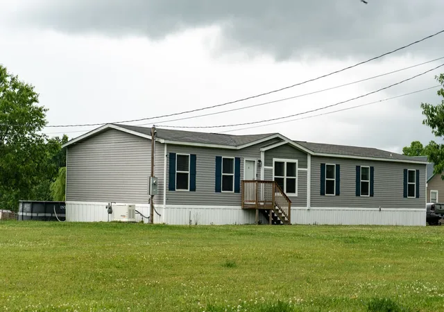 Photo 3 of Manufactured home for sale at 190 Pomona Ct, Crossville, TN 38571 | MLS# 3220197 | Listing updated on 2026-09-17