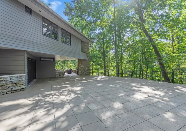 Photo 4 of Single family home for sale at 4 Glenn Abbey, Nashville, TN 37215 | MLS# 3244853 | Listing updated on 2026-09-15