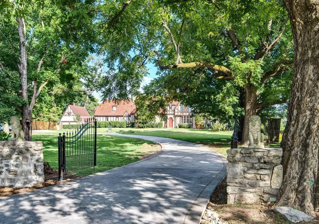 Photo 3 of Single family home for sale at 1431 Shelton Ave, Nashville, TN 37216 | MLS# 3531718 | Listing updated on 2026-09-17