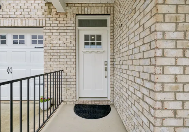 Photo 3 of Single family home for sale at 821 Westchester Cir, Hendersonville, TN 37075 | MLS# 3223069 | Listing updated on 2026-09-08