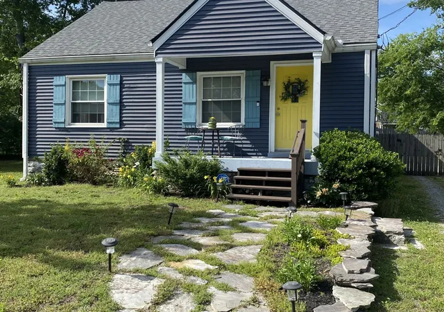 Photo 1 of Sale Pending at 427 Dupont Ave, Madison, TN 37115 | MLS# 3225274 | Listing updated on 2026-09-16