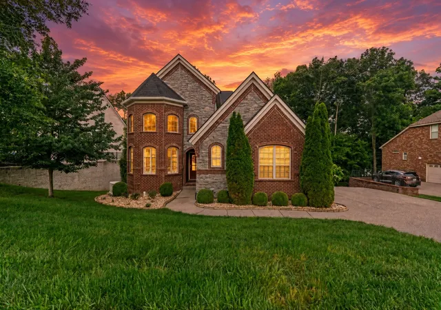 Photo 1 of Single family home for sale at 133 Windmill Pointe Cir, Hendersonville, TN 37075 | MLS# 3224897 | Listing updated on 2026-09-17