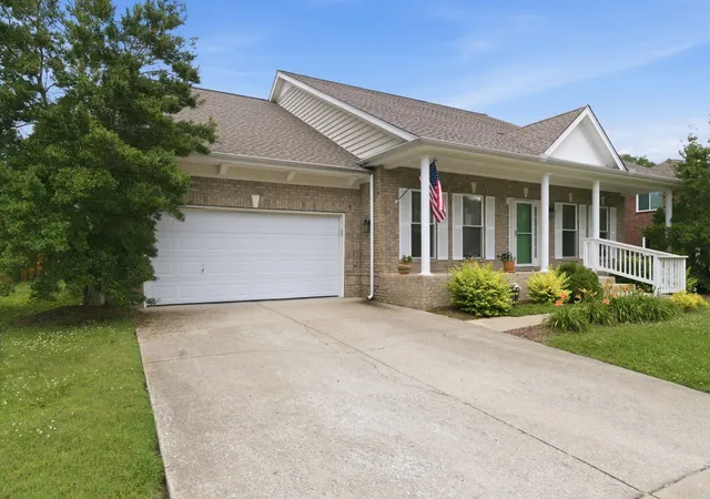 Photo 3 of Single family home for sale at 917 Falling Water Ct, Nashville, TN 37221 | MLS# 3225834 | Listing updated on 2026-09-16