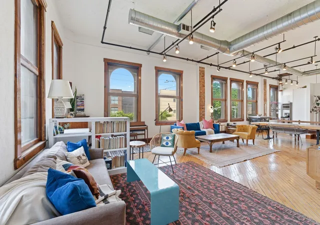 Photo 2 of Single family home for sale at 1410 Rosa L Parks Blvd #60, Nashville, TN 37208 | MLS# 3232777 | Listing updated on 2026-09-17