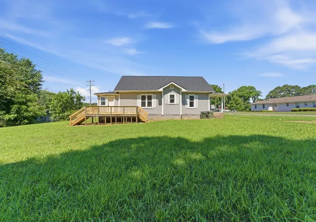 Photo 2 of Single family home for sale at 323 Kennedy St, Lawrenceburg, TN 38464 | MLS# 3229317 | Listing updated on 2026-09-16