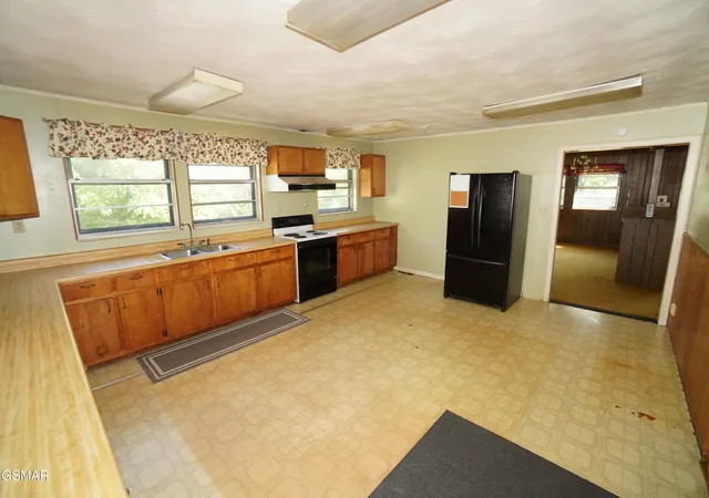 Photo 4 of Single family home for sale at 680 Hale Brk Rd, Newport, TN 37821 | MLS# 3281433 | Listing updated on 2026-09-18