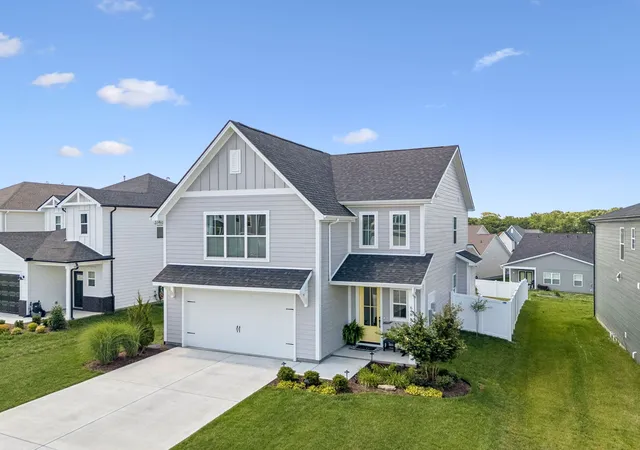 Photo 1 of Single family home for sale at 648 Whitetail Ct, Smyrna, TN 37167 | MLS# 3242132 | Listing updated on 2026-10-07