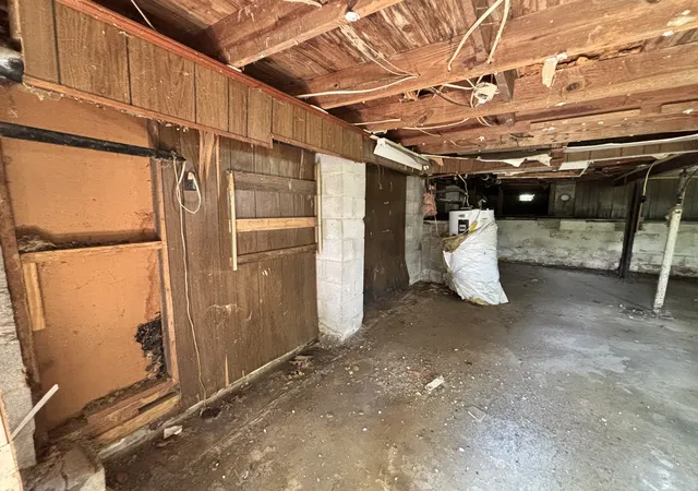 Photo 4 of Sale Pending at 215 Mcclellan Ave, Cookeville, TN 38501 | MLS# 3243172 | Listing updated on 2026-09-17