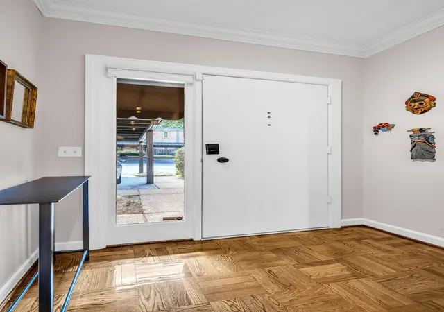 Photo 3 of Townhouse for sale at 694 Timber Ln, Nashville, TN 37215 | MLS# 3246640 | Listing updated on 2026-09-16