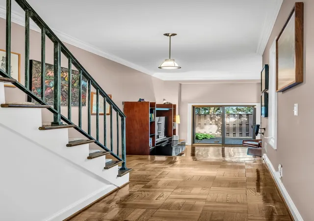 Photo 3 of Townhouse for sale at 694 Timber Ln, Nashville, TN 37215 | MLS# 3246640 | Listing updated on 2026-09-16