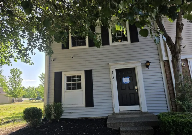 Photo 3 of Townhouse for sale at 115 Greenland Ct, Clarksville, TN 37042 | MLS# 3243996 | Listing updated on 2026-09-17