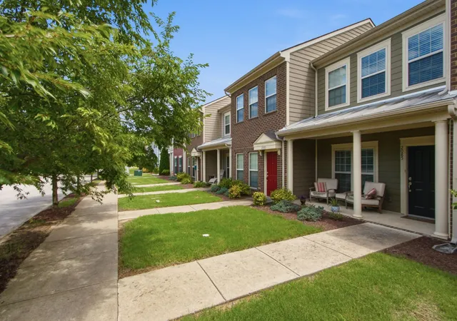 Photo 3 of Townhouse for sale at 2085 Hemlock Dr, Spring Hill, TN 37174 | MLS# 3247128 | Listing updated on 2026-09-16