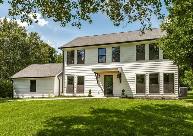 Photo 2 of Single family home for sale at 628 Vaughans Gap Rd, Spring Hill, TN 37174 | MLS# 3246896 | Listing updated on 2026-09-17