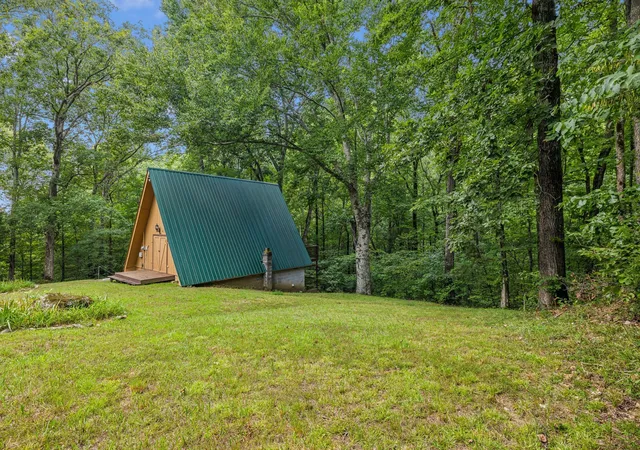 Photo 3 of Single family home for sale at 111 Mud Hl Rd, Dover, TN 37058 | MLS# 3247213 | Listing updated on 2026-09-08
