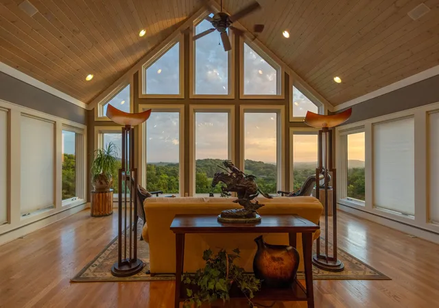 Photo 1 of Single family home for sale at 391 Bluestocking Holw Rd, Shelbyville, TN 37160 | MLS# 3251032 | Listing updated on 2026-09-21