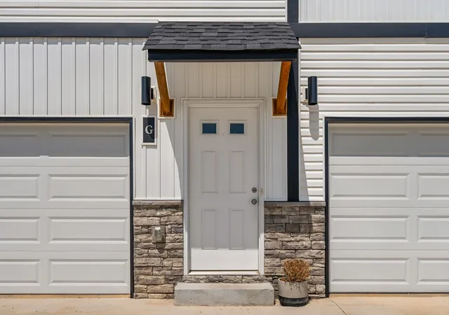 Photo 3 of Townhouse for sale at 224 Drayton Dr #G, Clarksville, TN 37042 | MLS# 3251003 | Listing updated on 2026-09-17